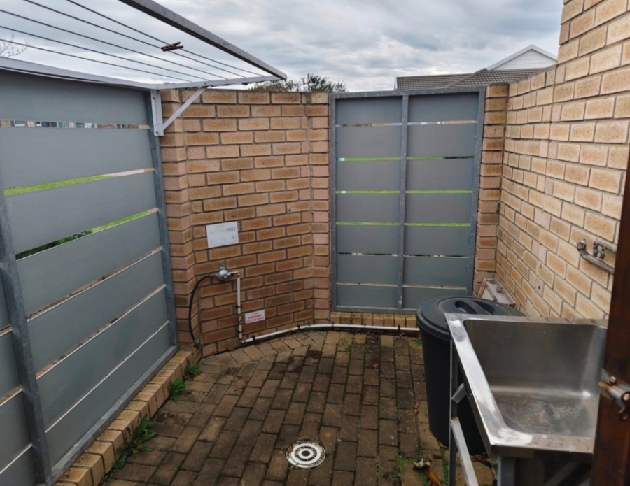 2 Bedroom Property for Sale in Groenkloof Retirement Village Western Cape